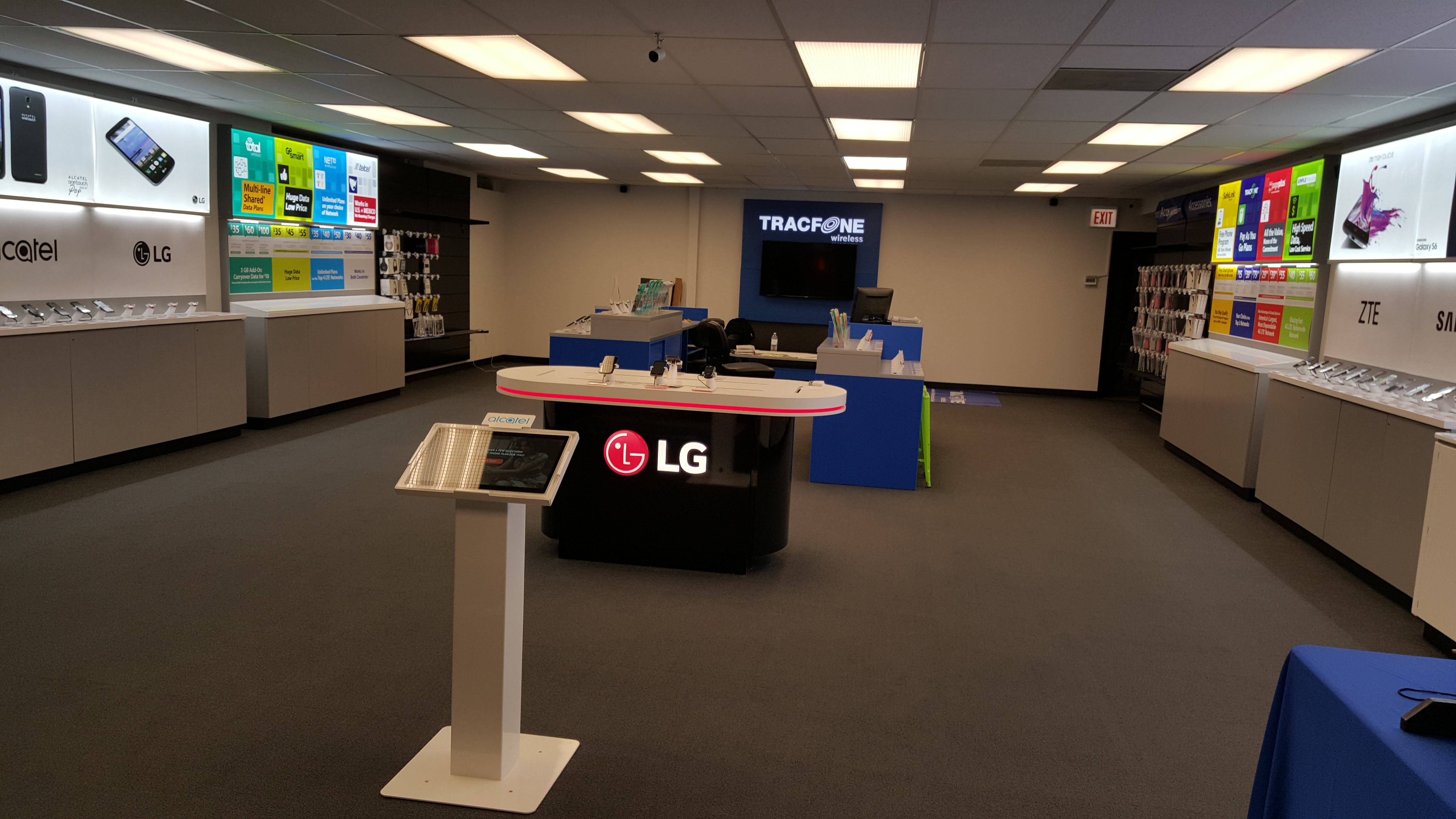 Total Wireless Store Photo