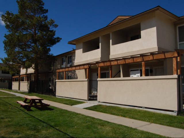 Images Carson Catalina Apartments
