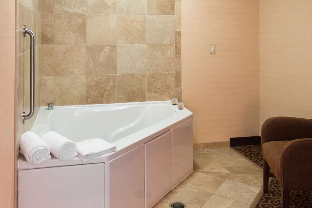 Hampton Inn Goshen Image