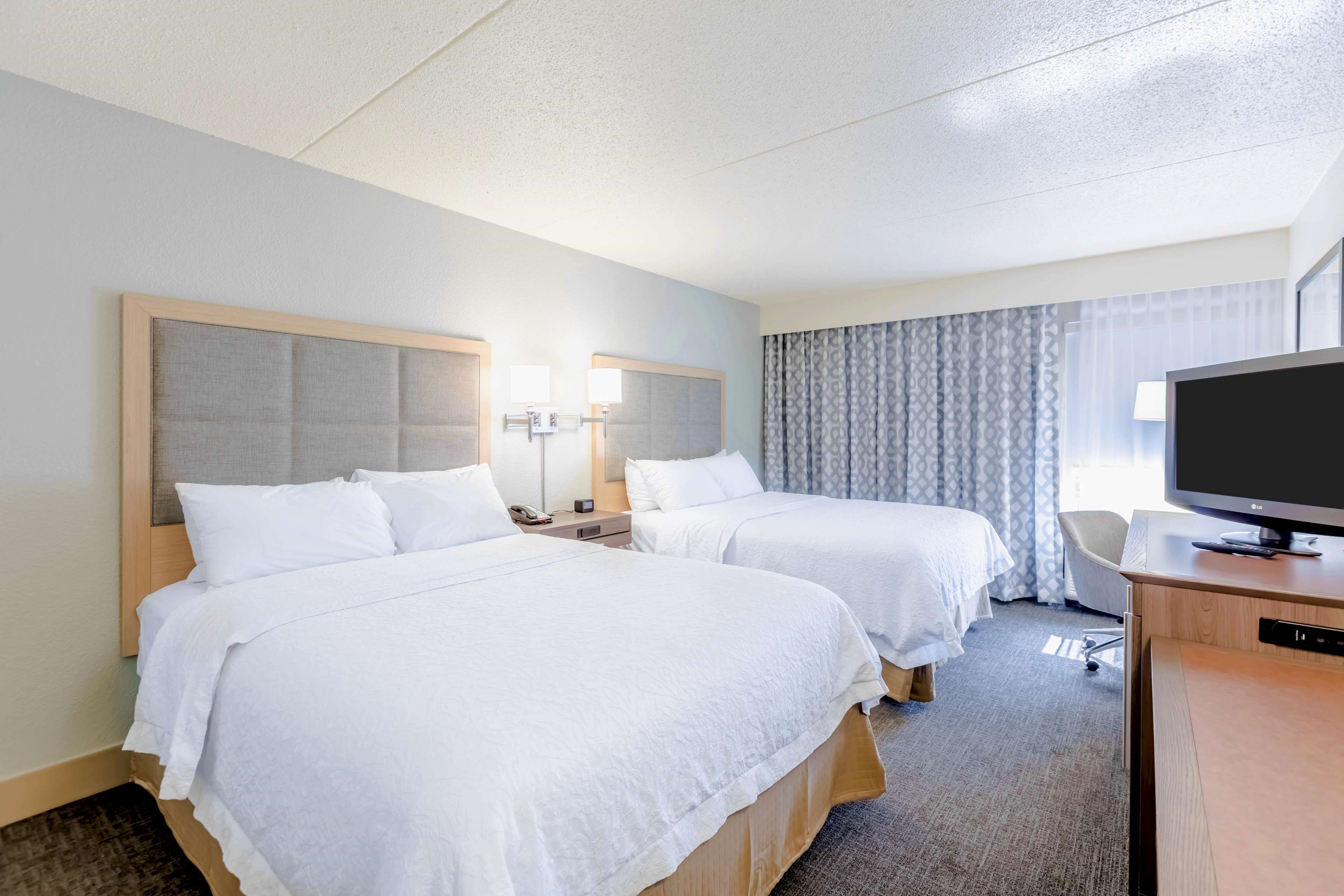 Hampton Inn St. Louis/St. Charles Photo