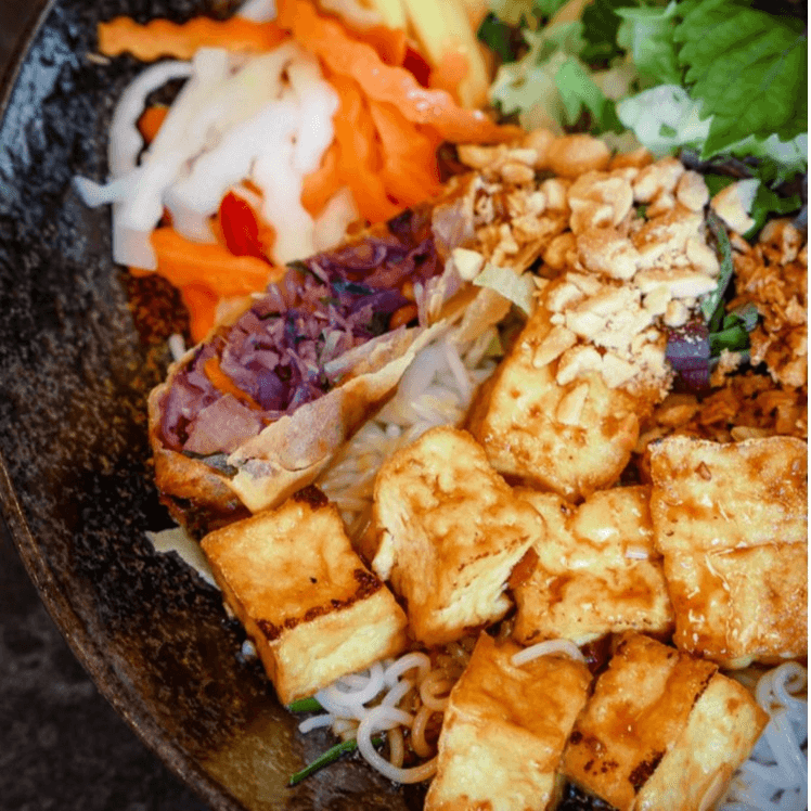 V8 Bun Ga Nuong Cha Gio