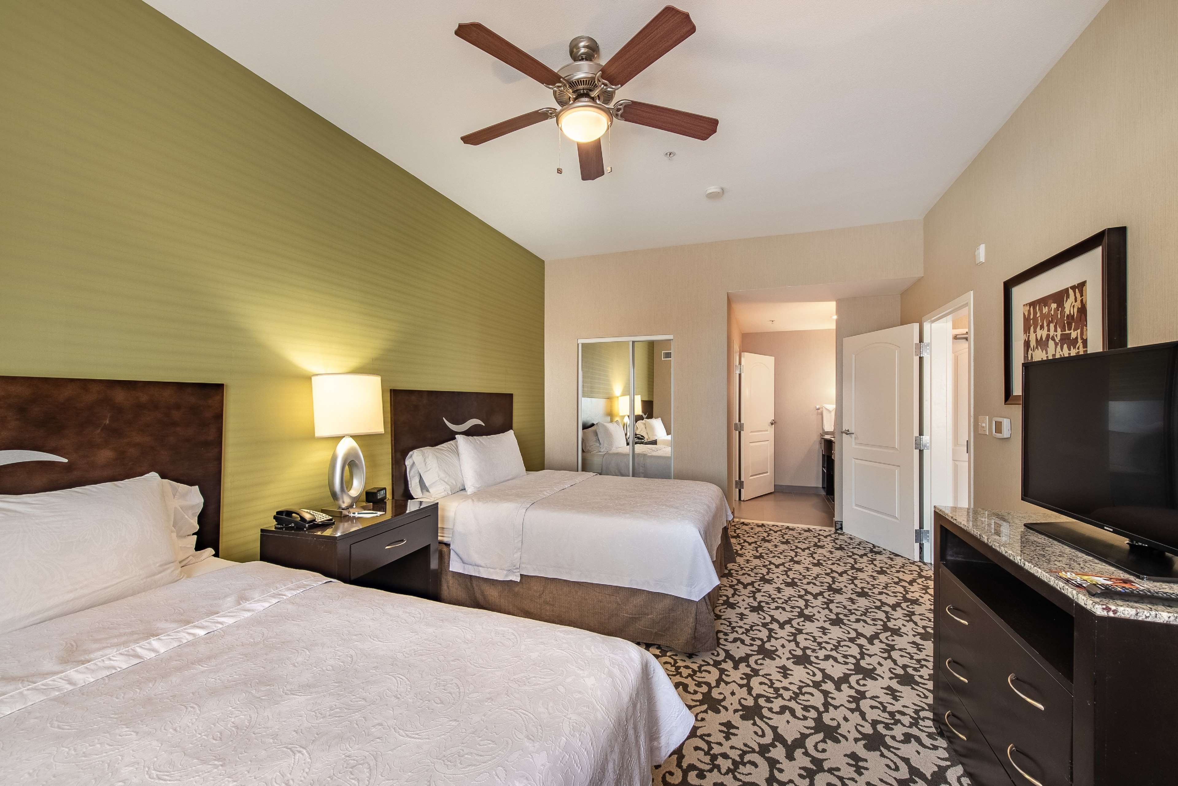 Guest room