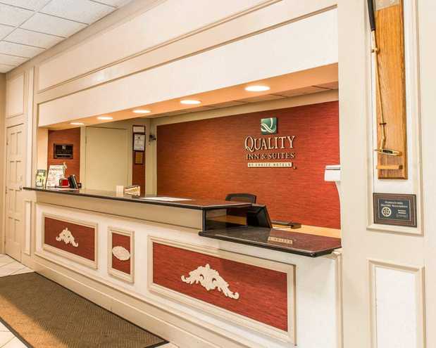Images Quality Inn & Suites