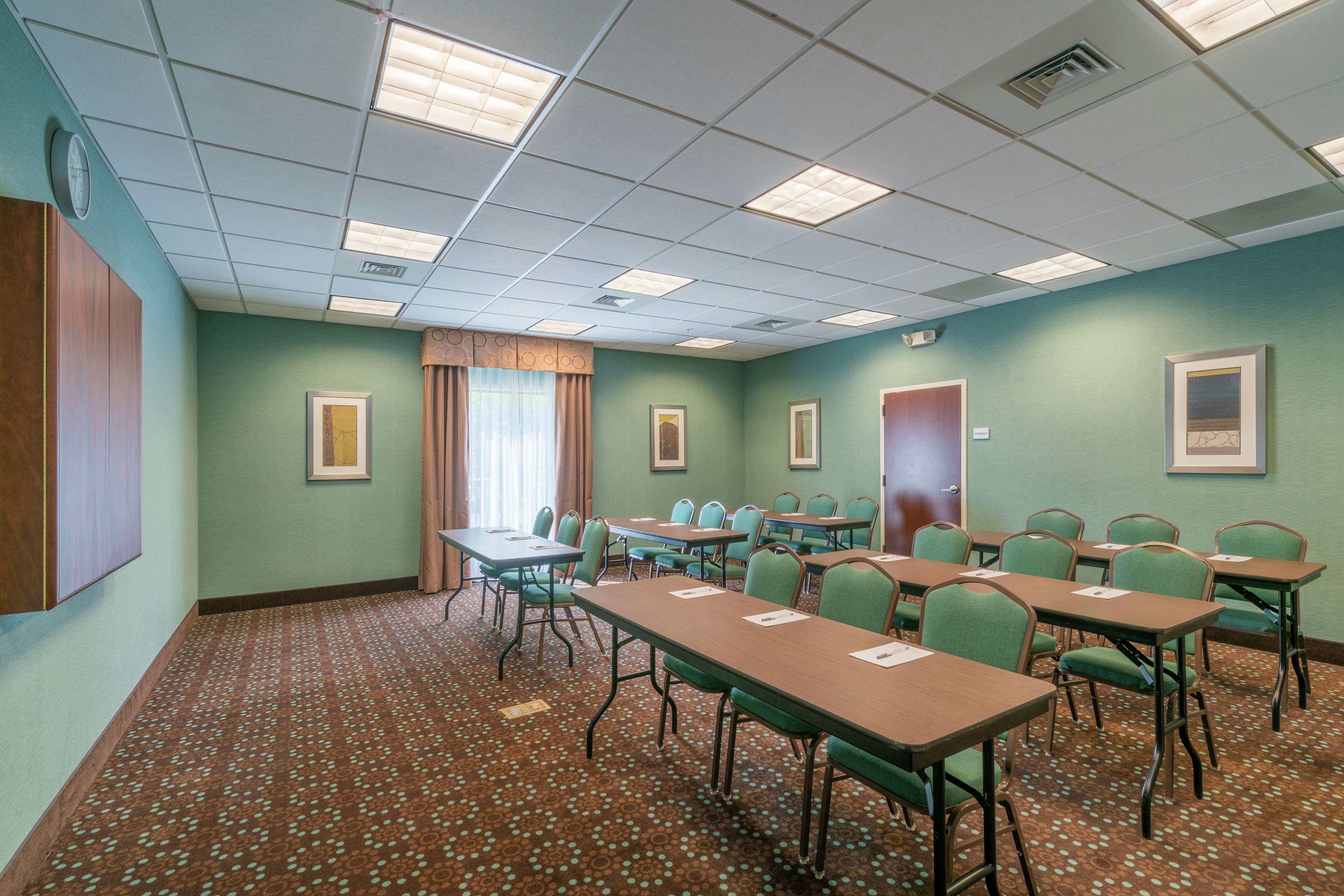 Hampton Inn Dahlgren, 4391 Hospitality Way, King VA, Hotels