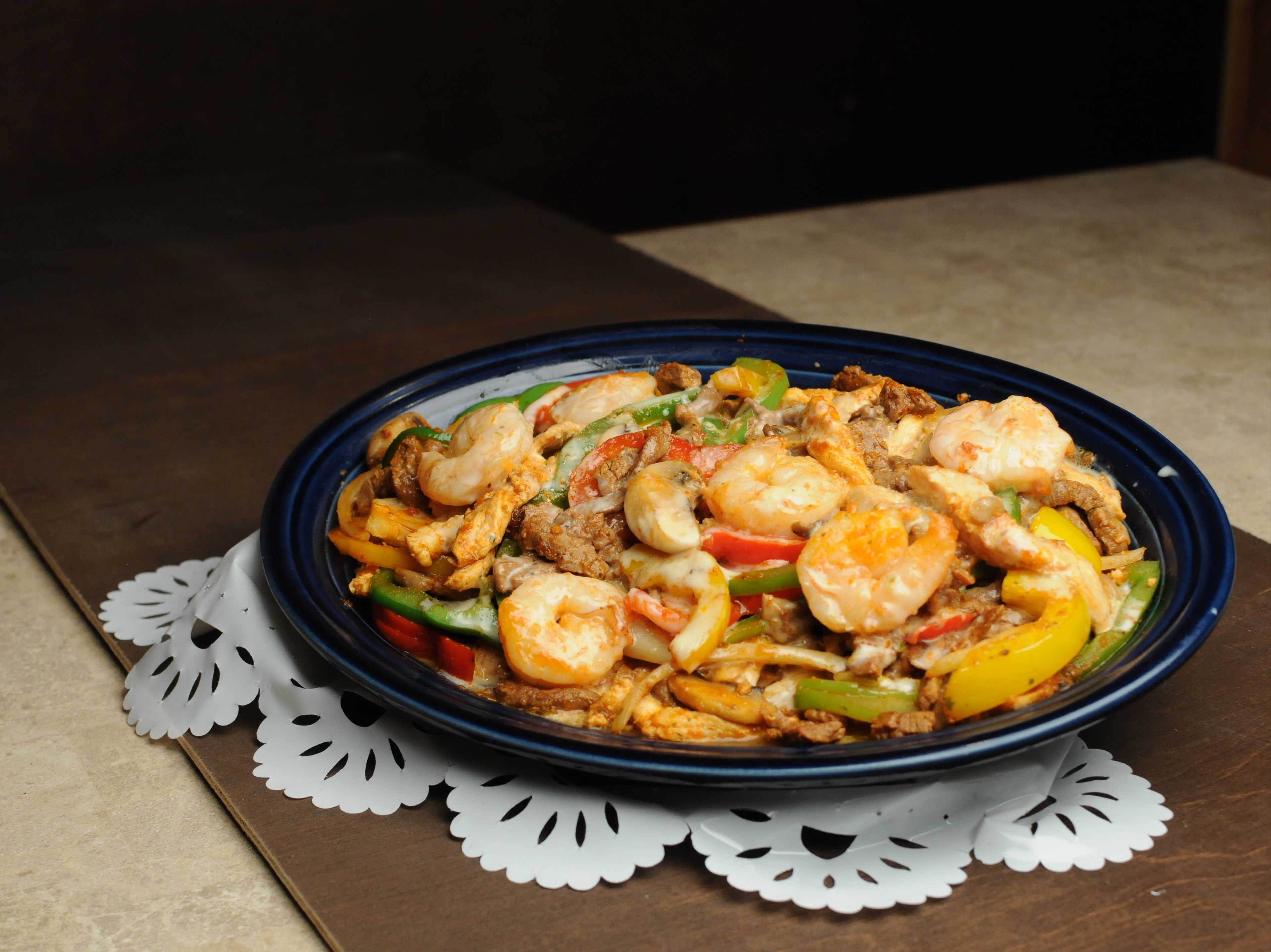 LINDO'S SPECIAL