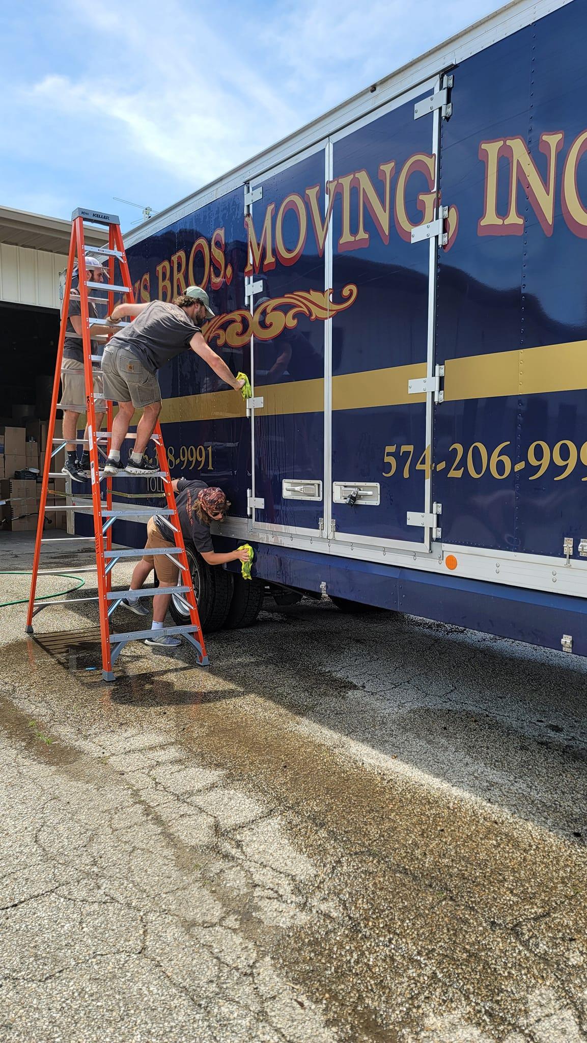 Huys Bros. Moving, INC. Image