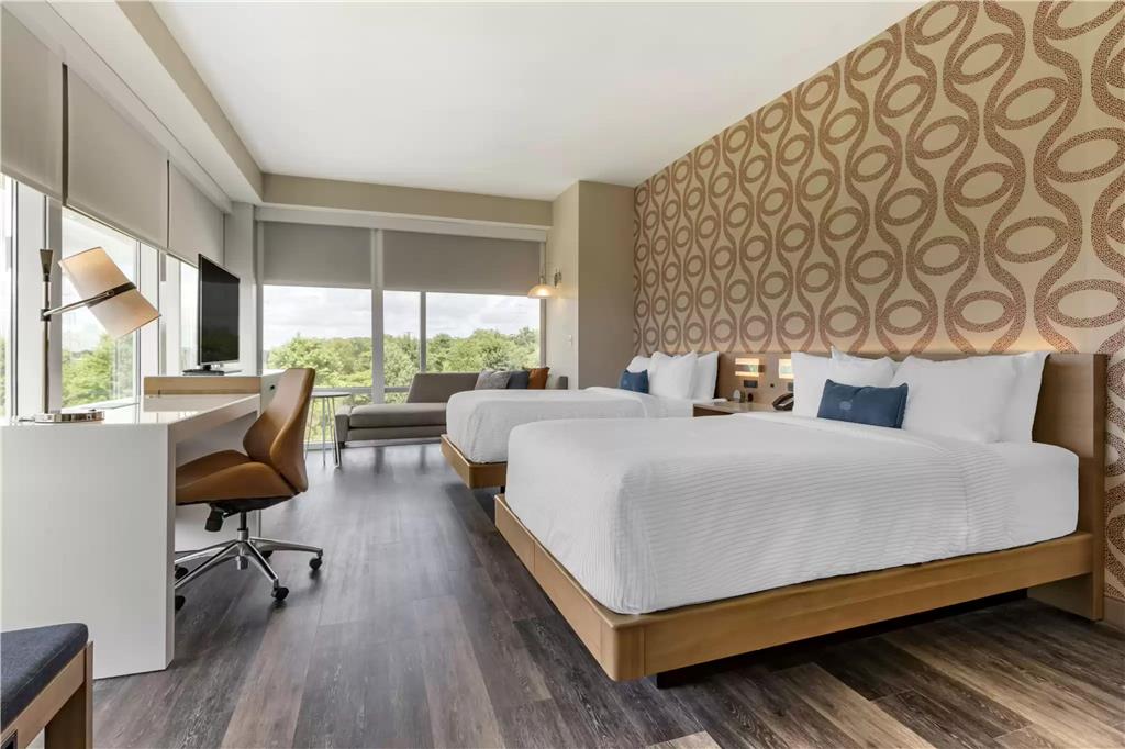 DoubleTree by Hilton Greenville Woodruff Road Image