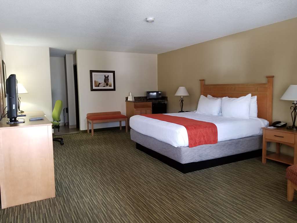 Best Western Paint Pony Lodge Image