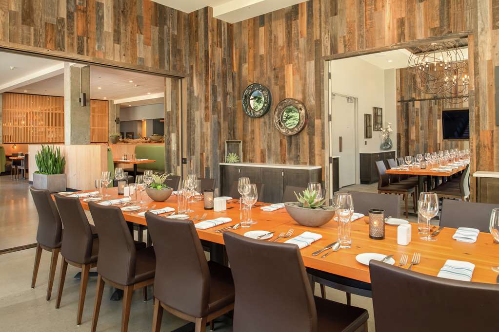 Hilton Vancouver Washington Image