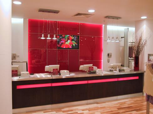 ACRYLIC, PERSPEX & GLASSLOOK SIGNAGE