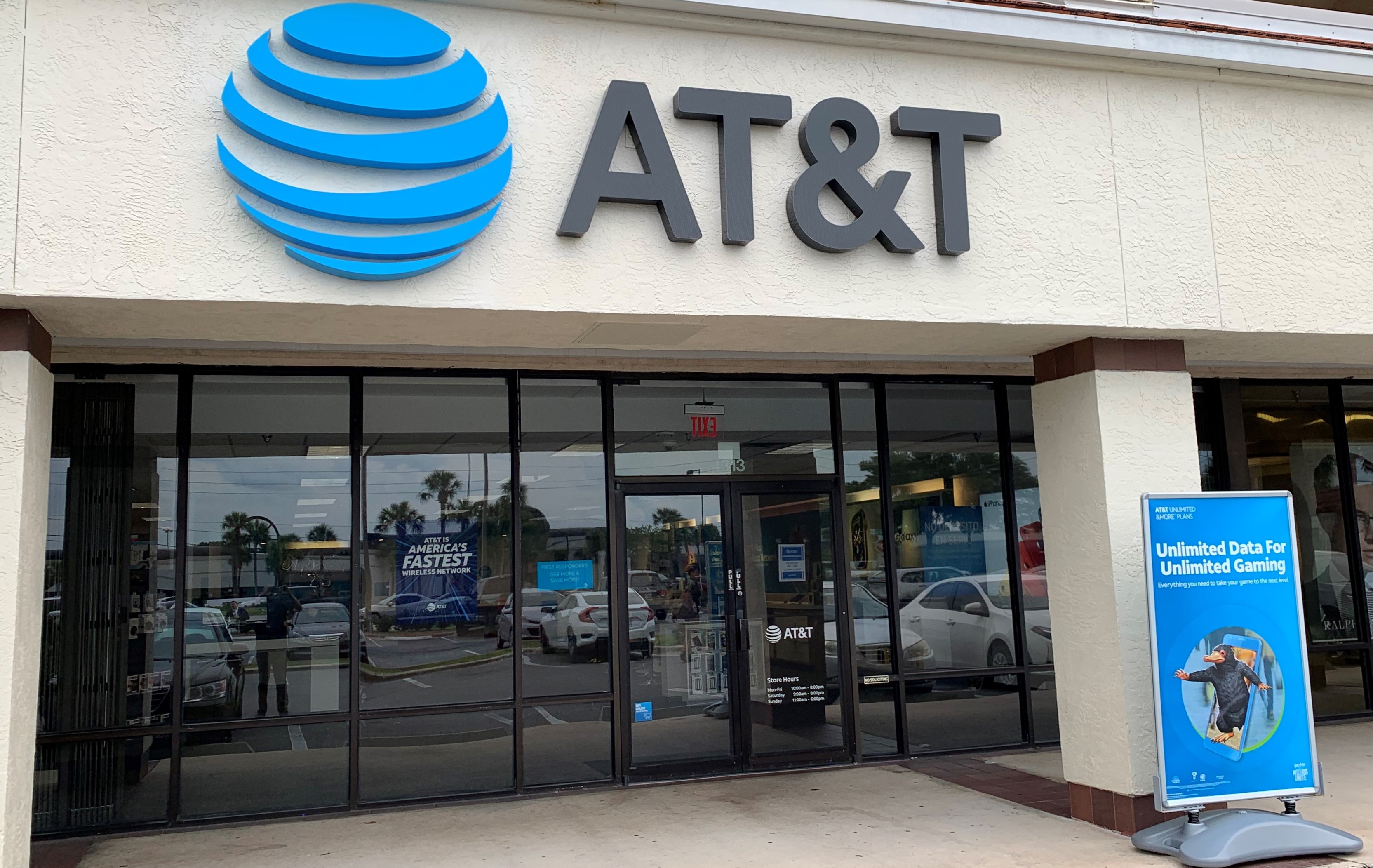 AT&T Store Photo