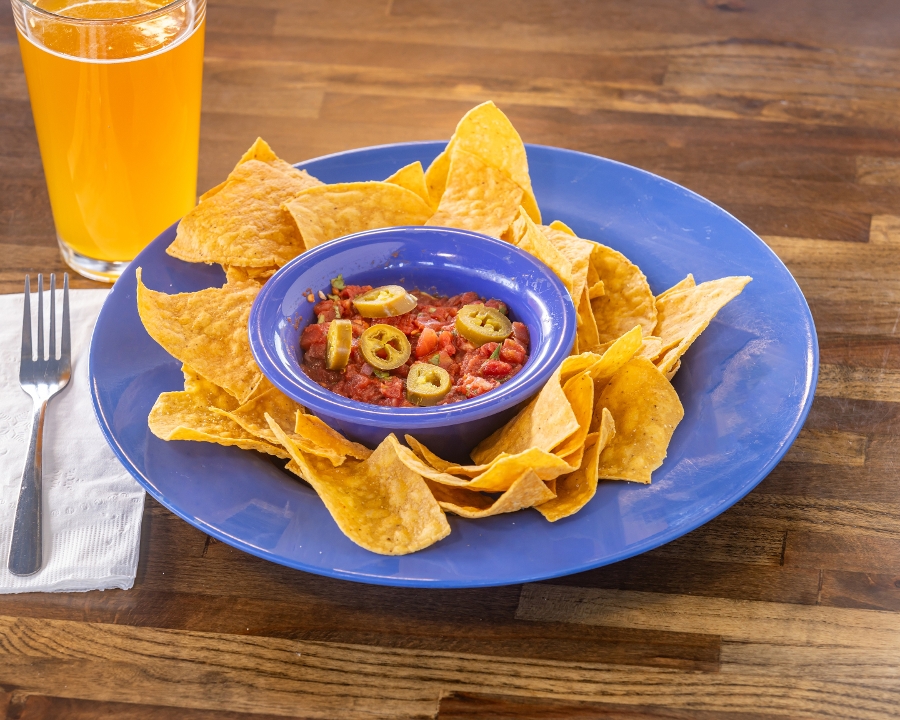 Appetizer Corn Chips & Salsa