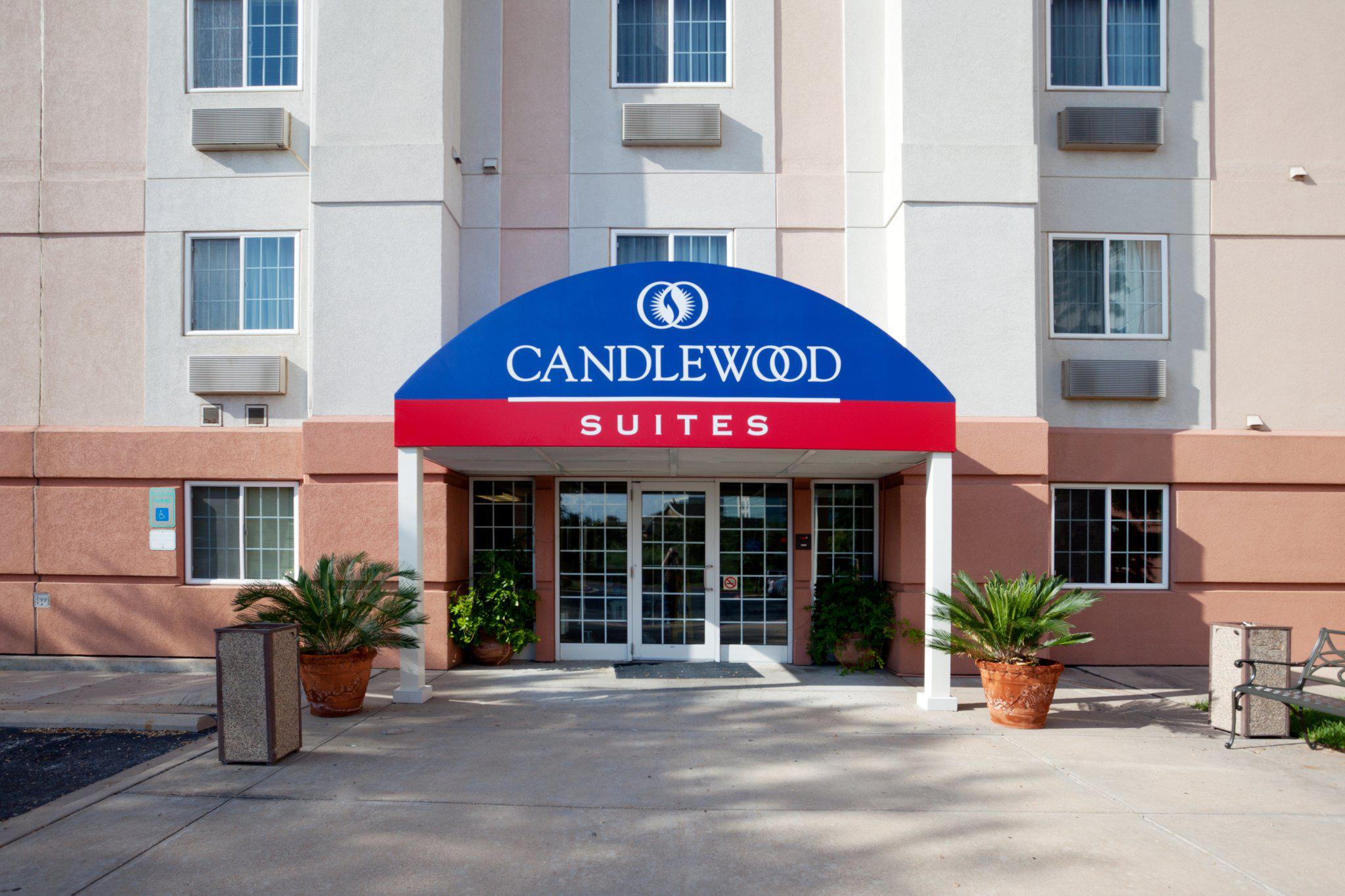 Candlewood Suites Austin Arboretum-Northwest Photo