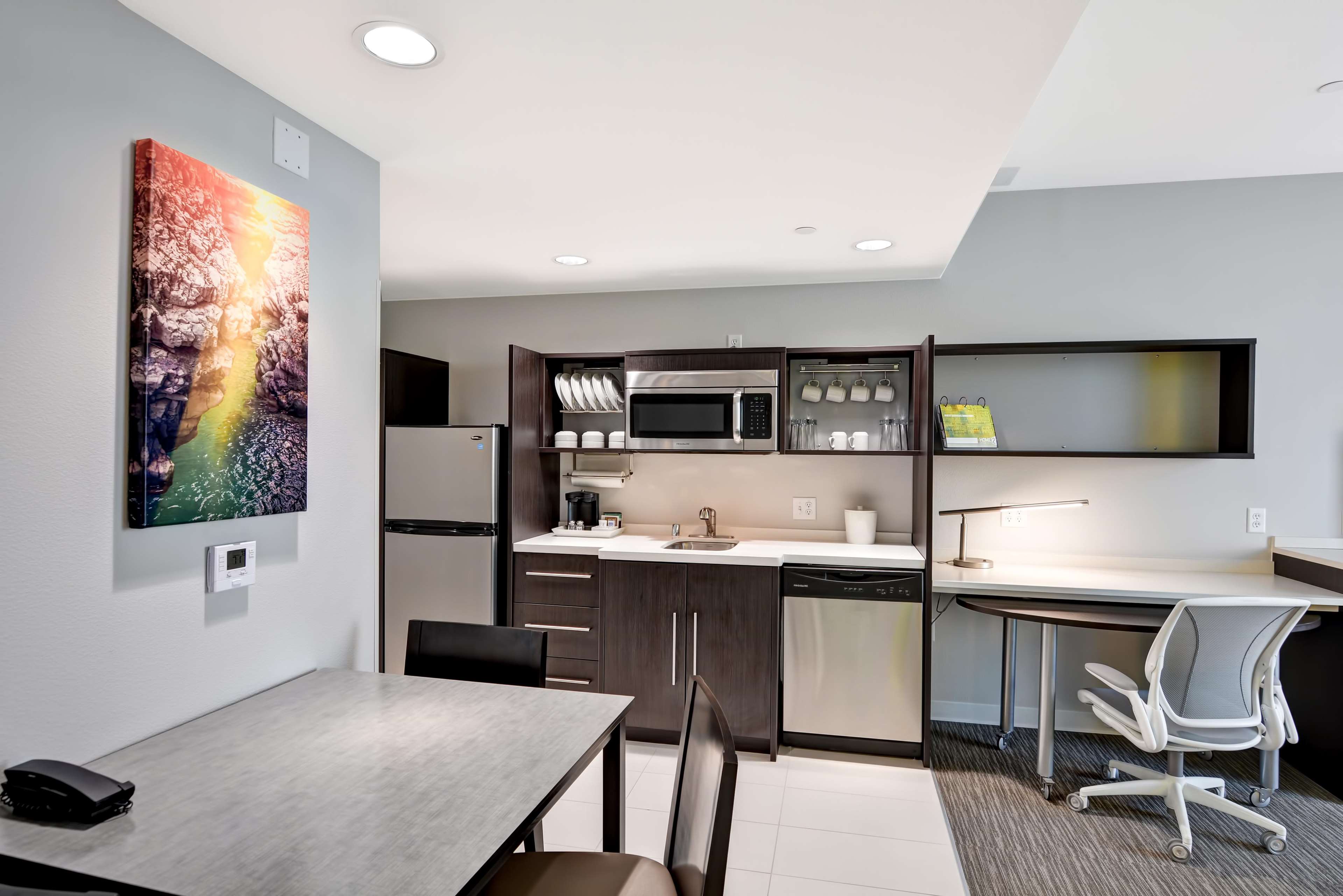 Home2 Suites by Hilton Azusa Photo