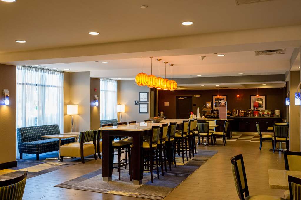 Hampton Inn Oxford/Conference Center Image