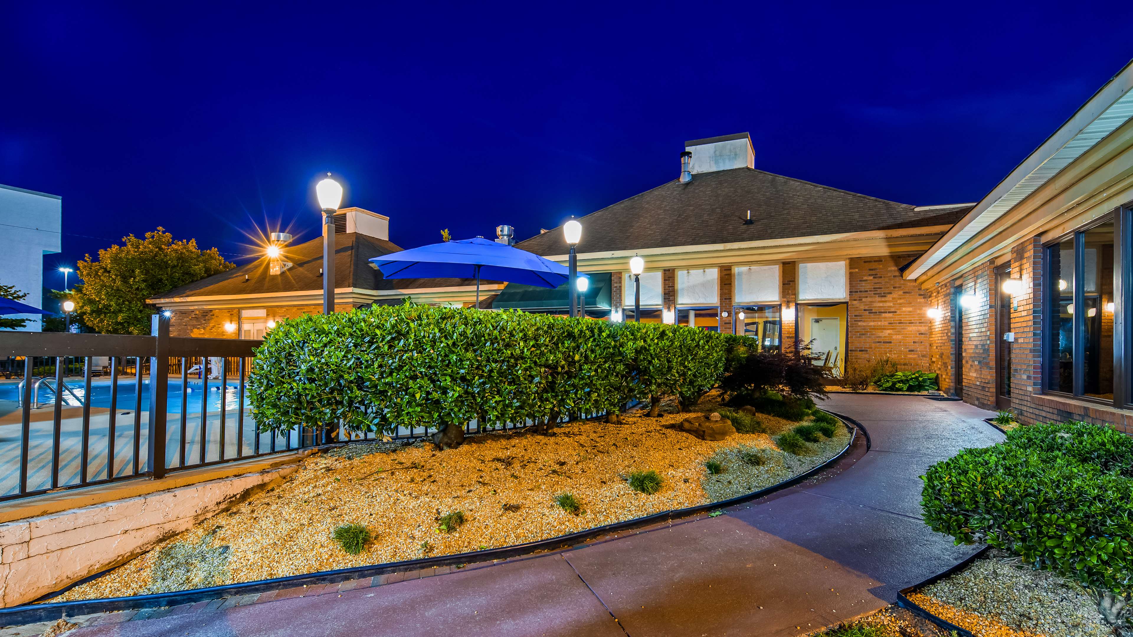 SureStay Plus Hotel by Best Western Fayetteville Photo