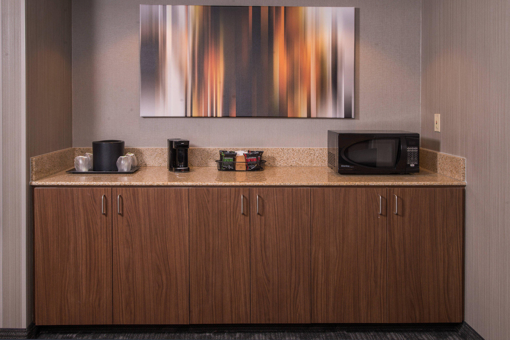 Courtyard by Marriott Columbia Photo