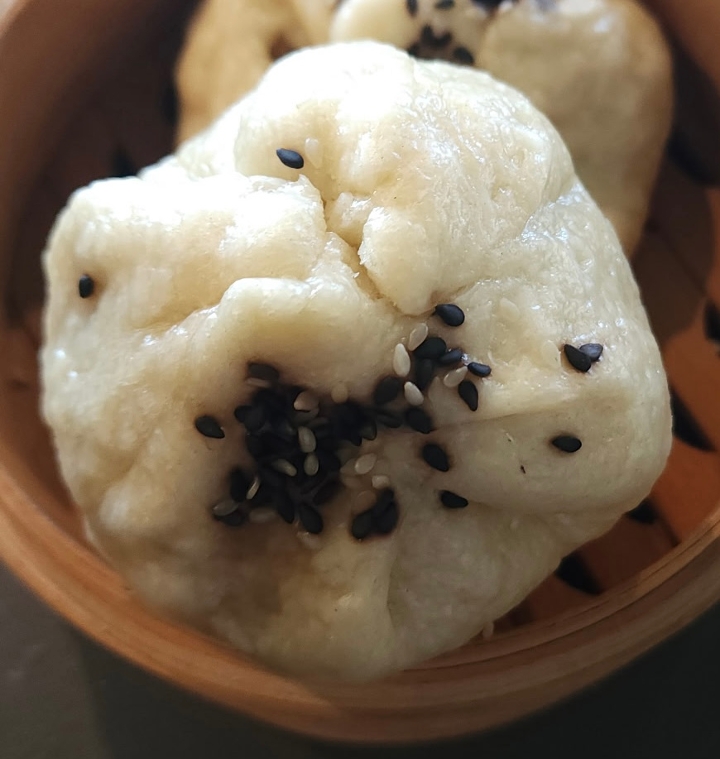 Steamed Bao Bulgogi Tofu and Broccoli