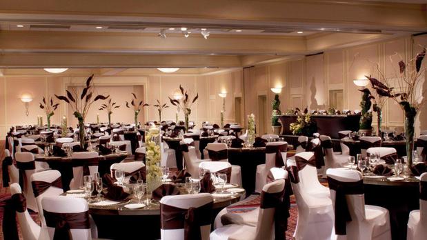 Images Omaha Marriott