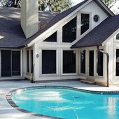 Professional Grade Gutters Logo