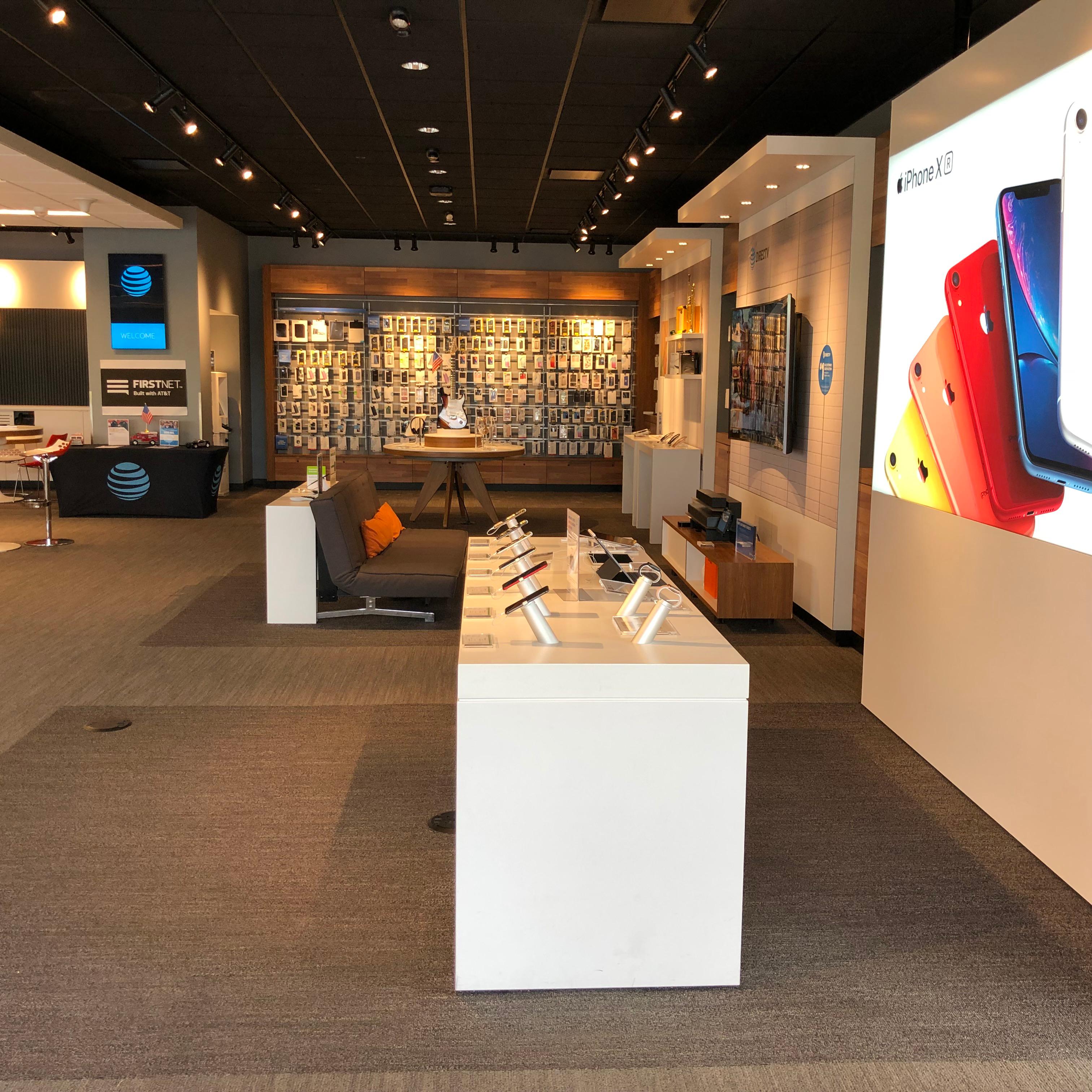 AT&T Store Photo