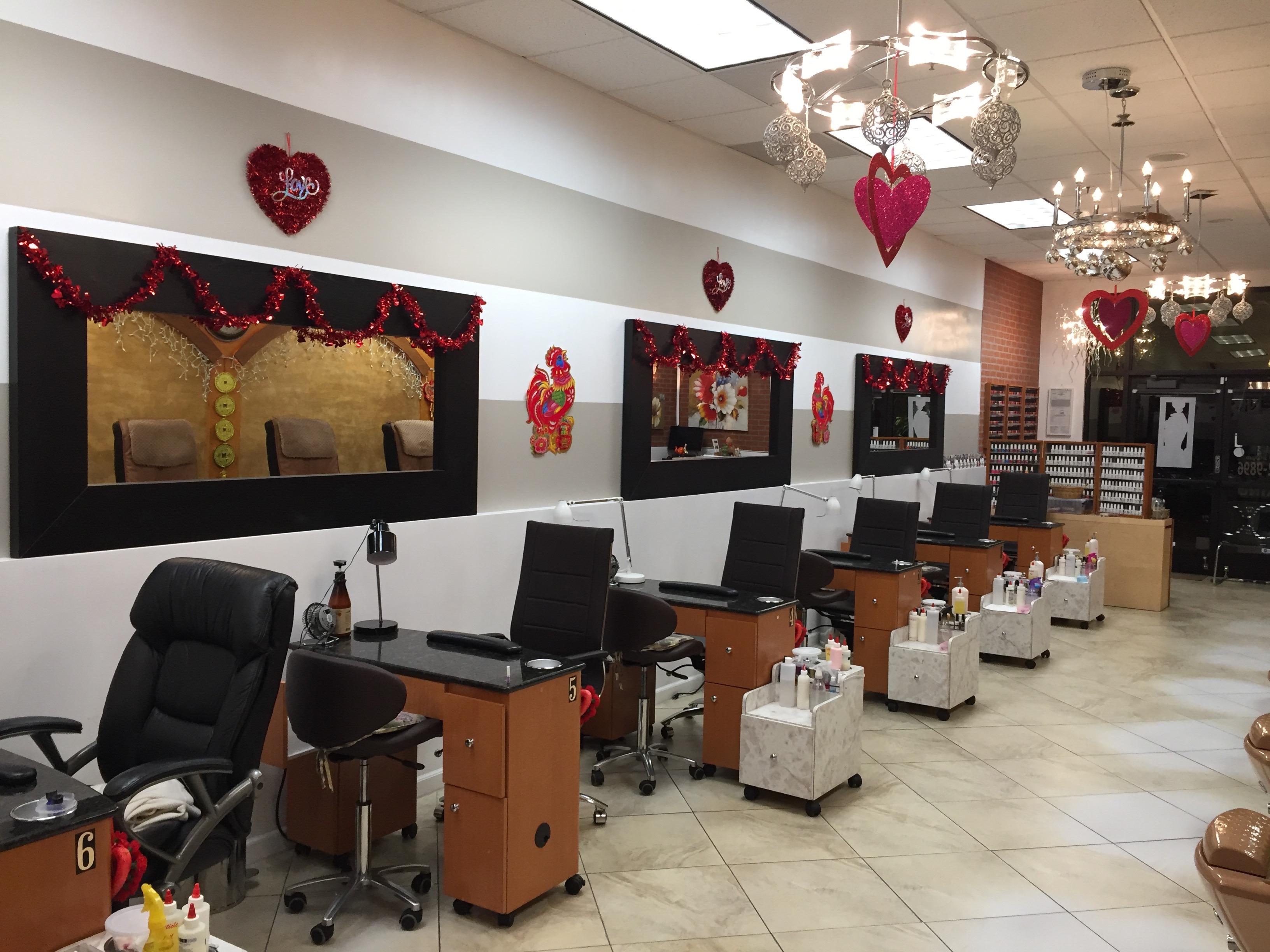 TL Nails & Spa image