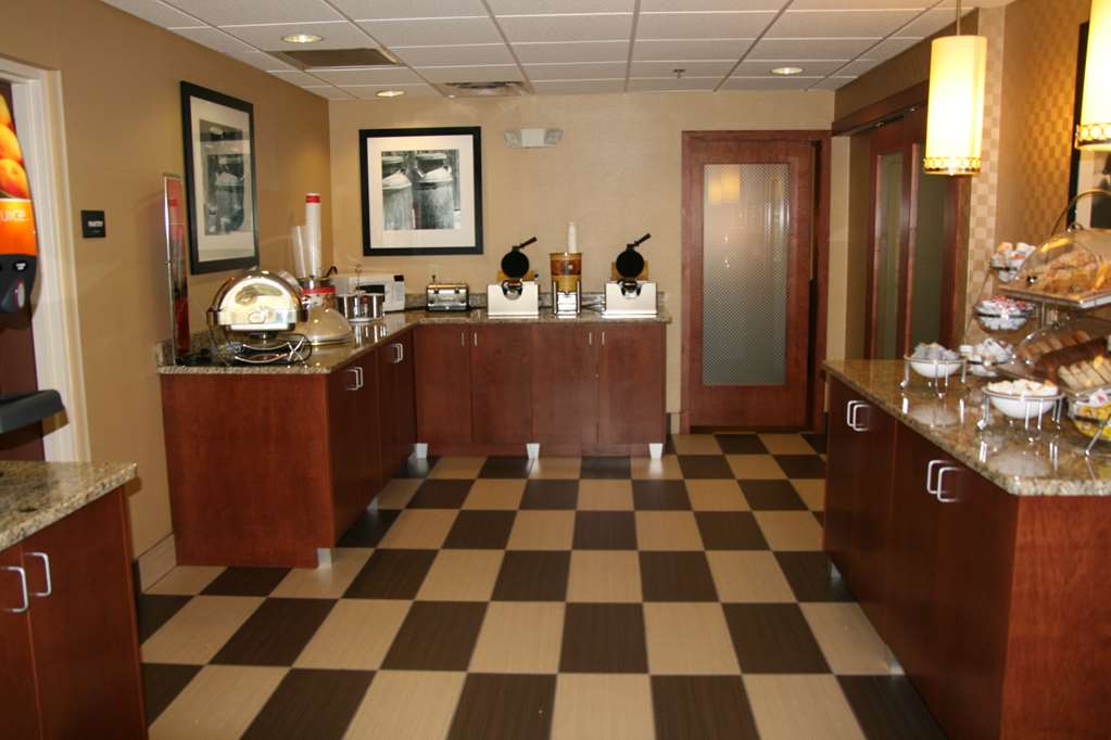 Hampton Inn Hillsville Image