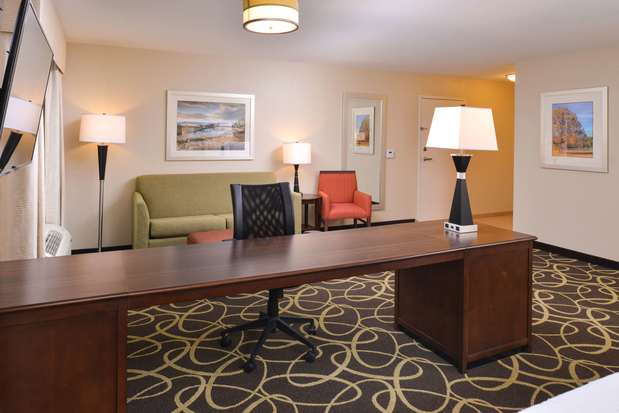 Images Hampton Inn Omaha Midtown-Aksarben Area