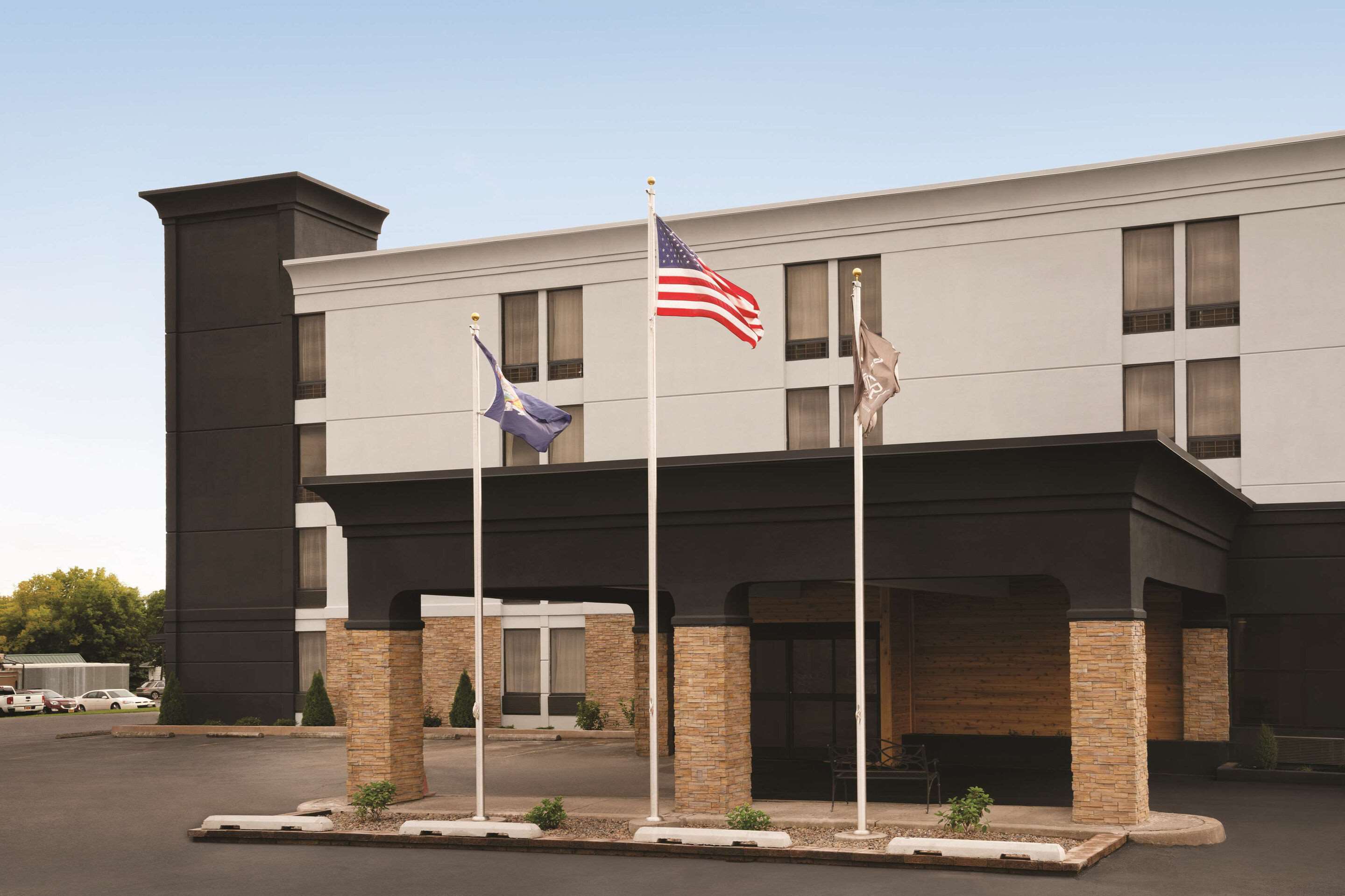 Comfort Inn & Suites