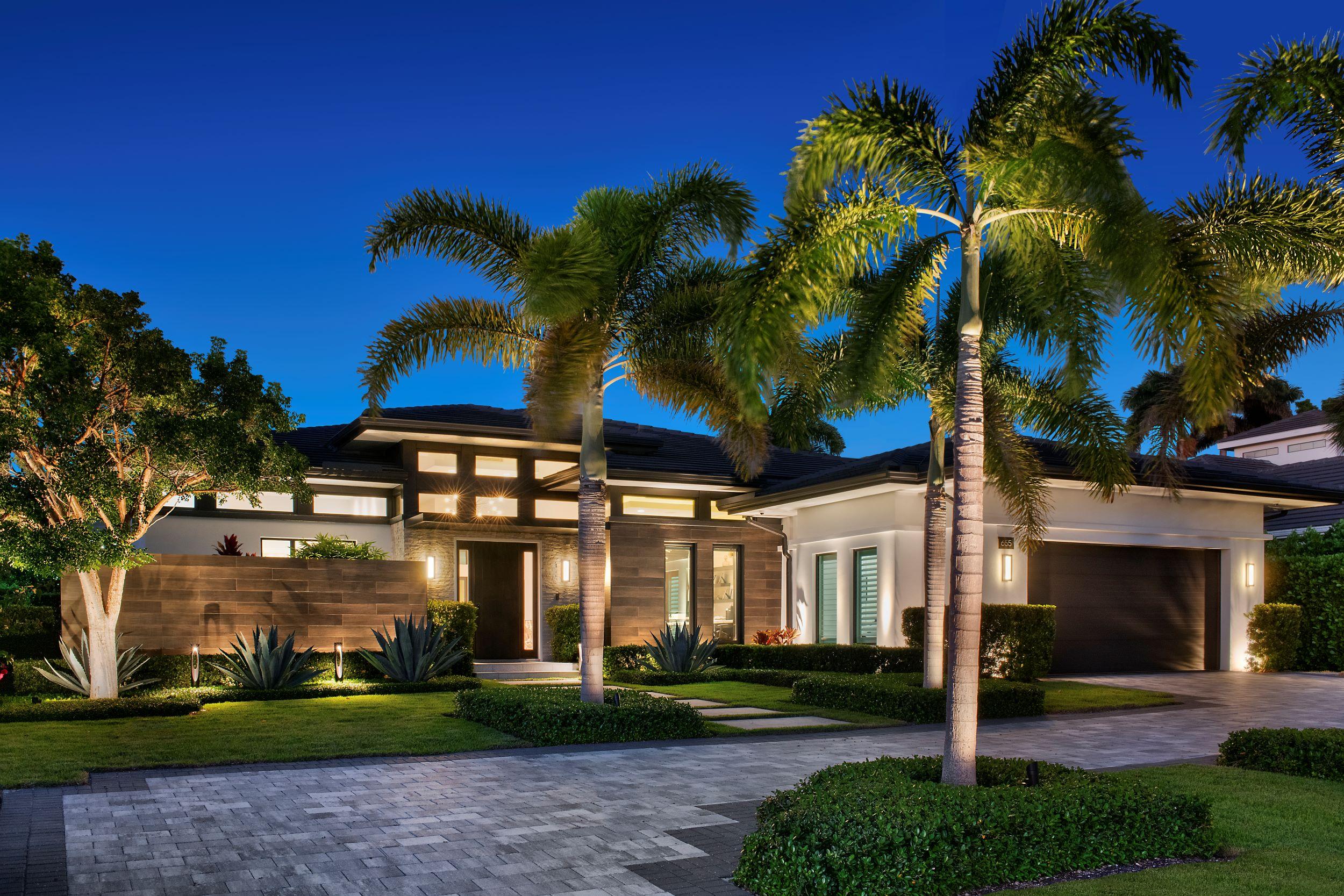 Beacon Outdoor Lighting Image