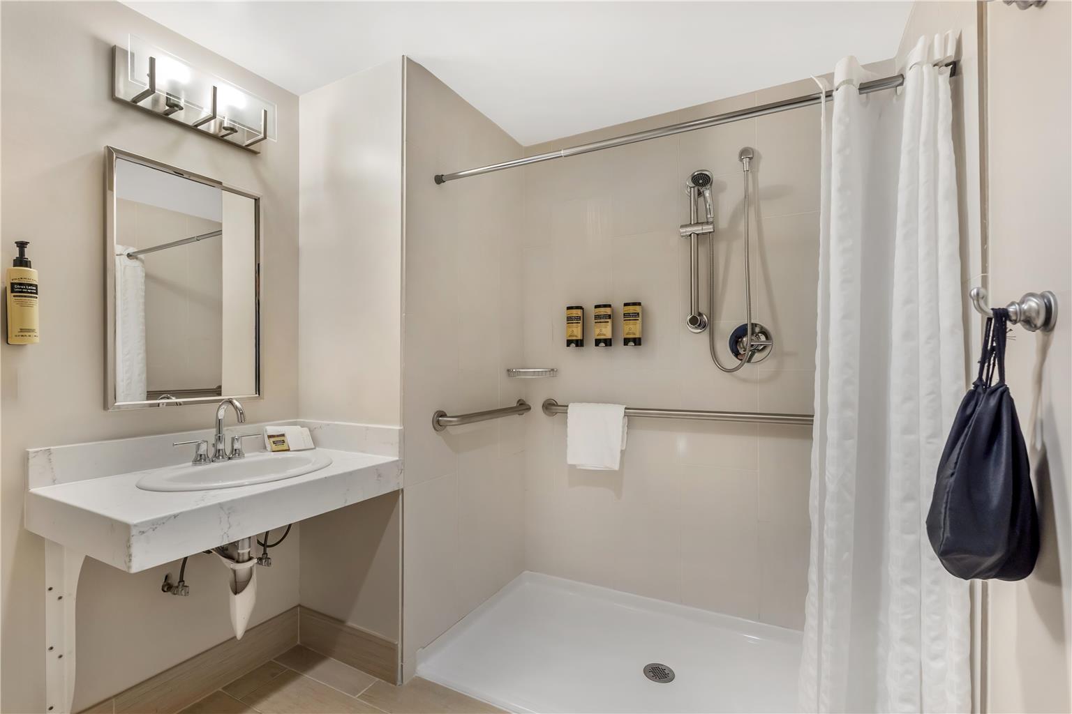 Best Western Plus Bellingham Image