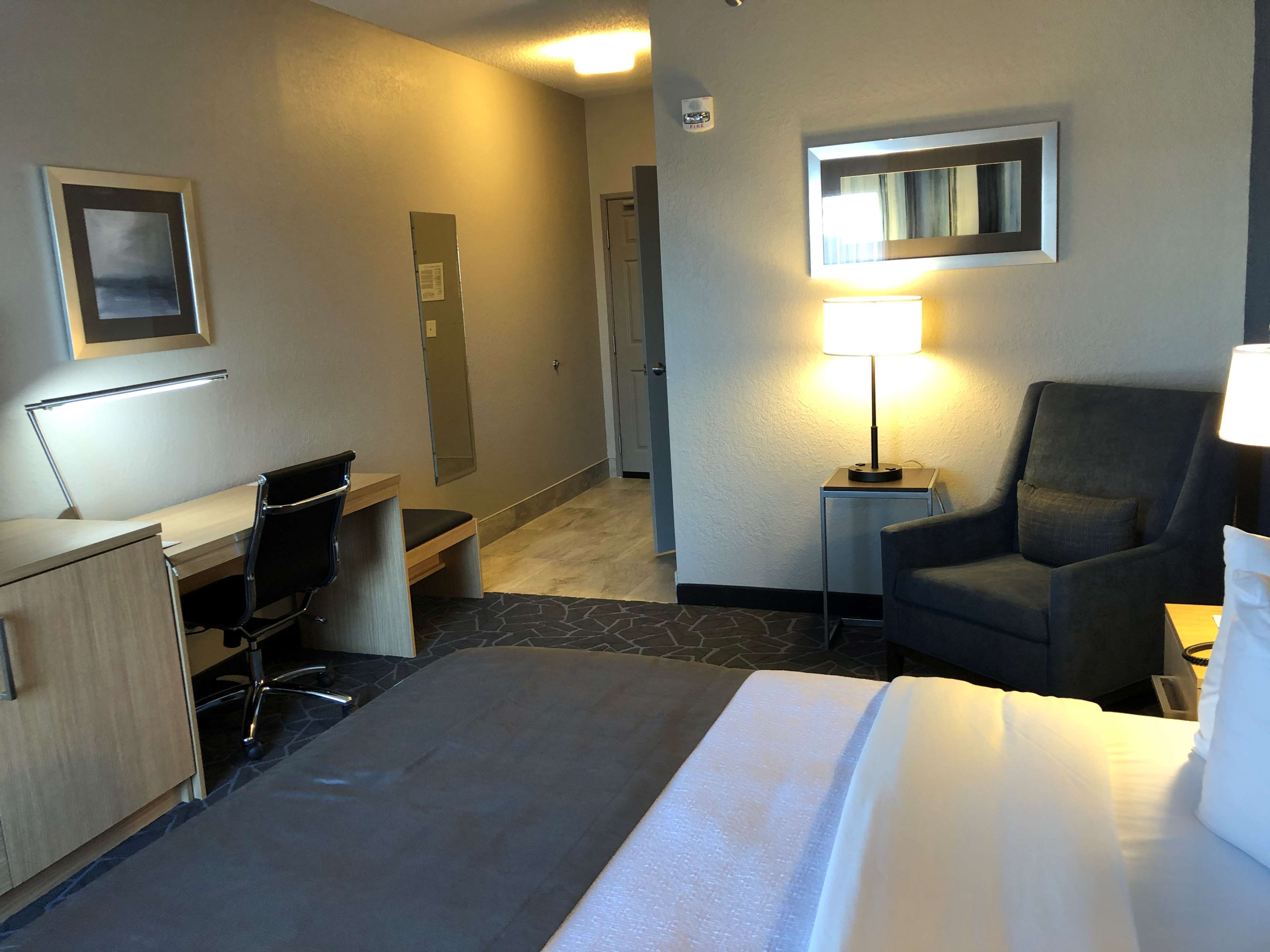 Best Western Eau Claire South Photo