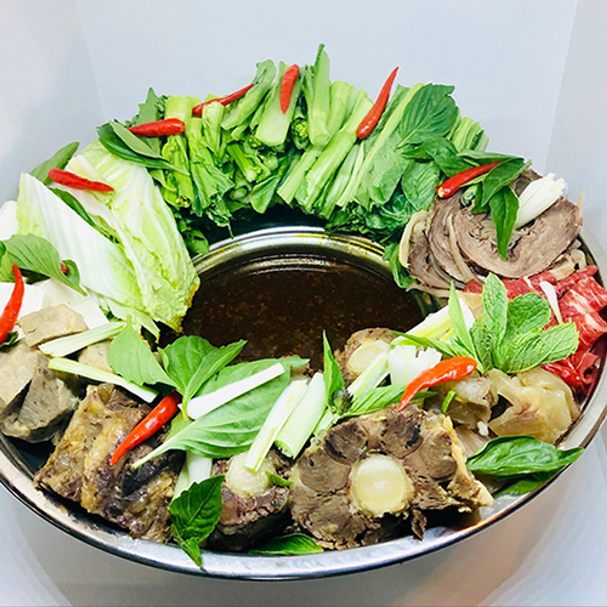 Oxtail Hot Pot (Lẩu Đuôi Bò)
