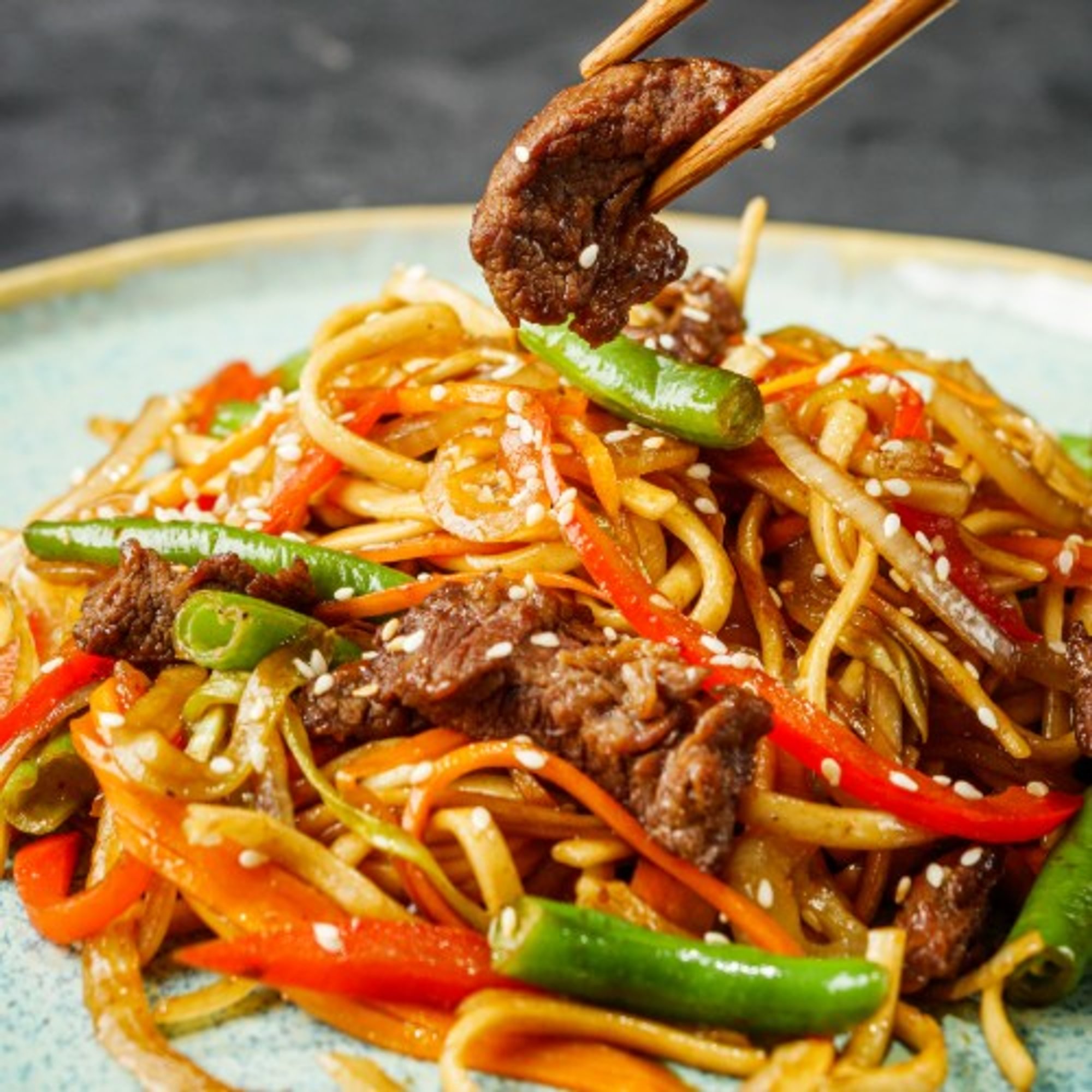 B8. Beef Noodle Stir Fry - Bun Bo Xao