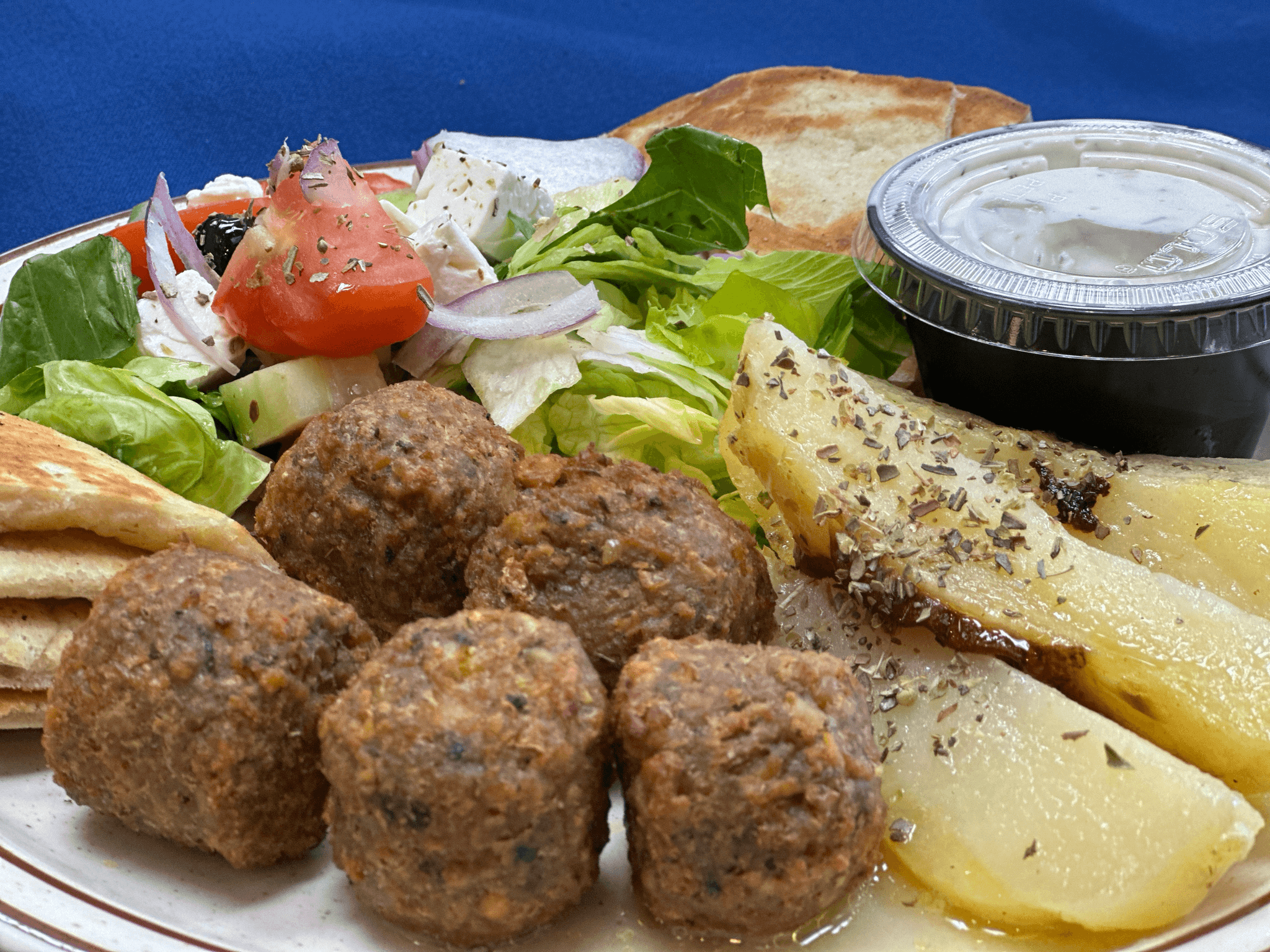 COMBO #3 Falafel Platter W/ GREEK SALAD