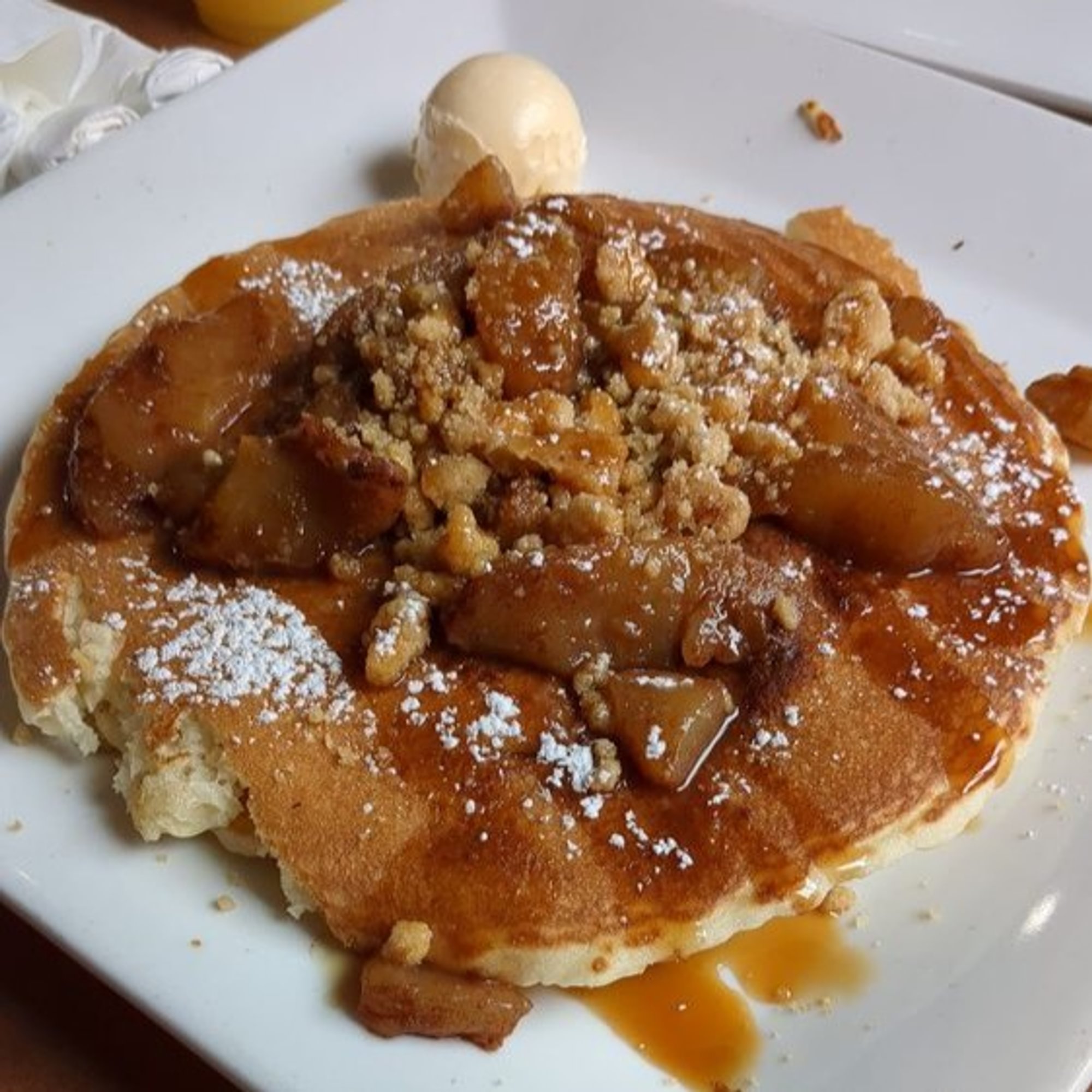 Apple Caramel Crumb Pancakes