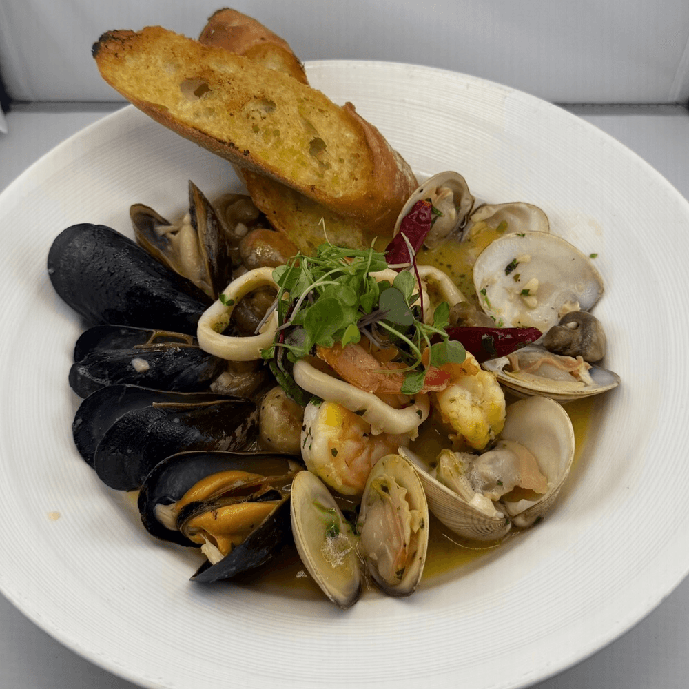 Seafood Medley (Mariscada)