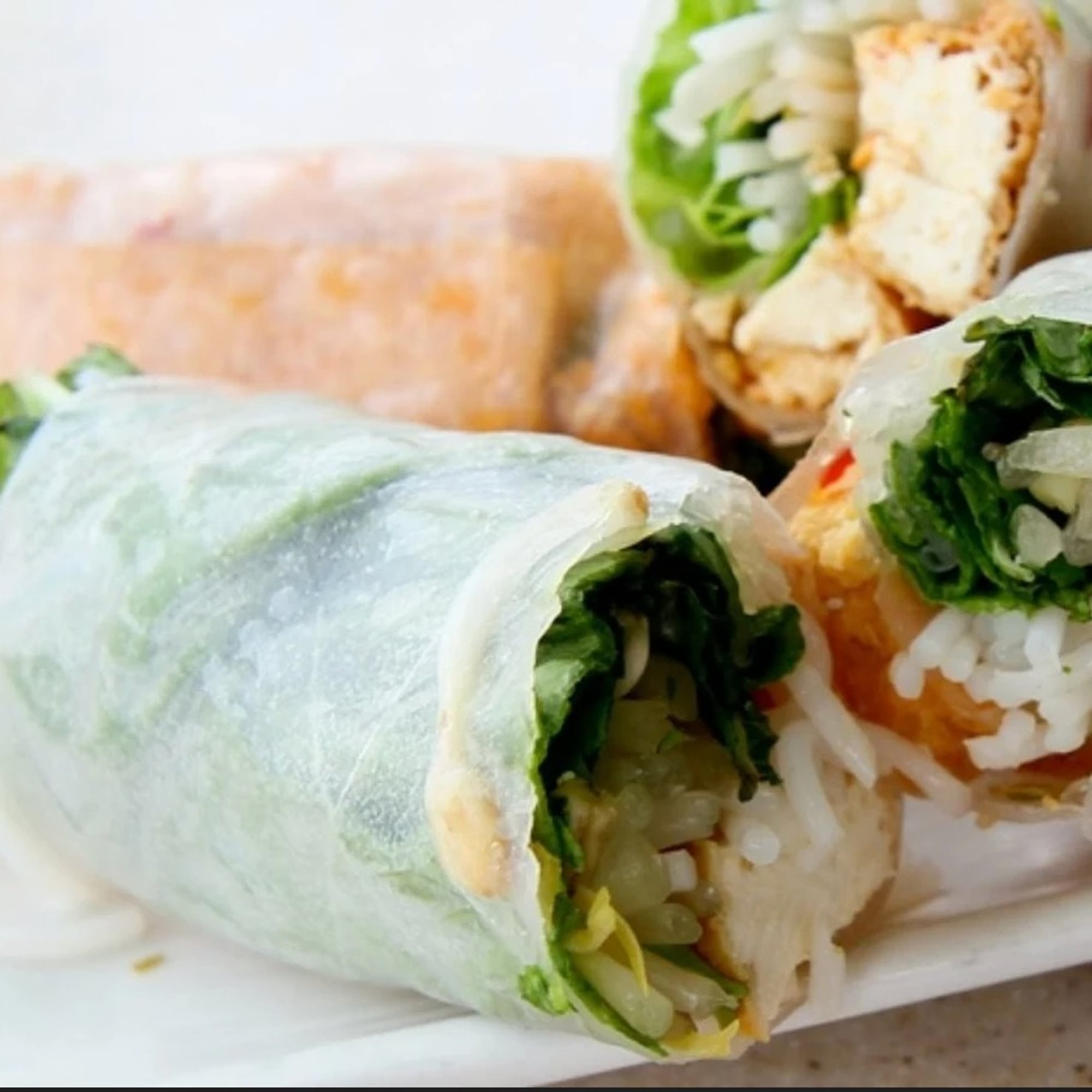 Fresh Spring Roll with Shredded Pork & Pork Skin