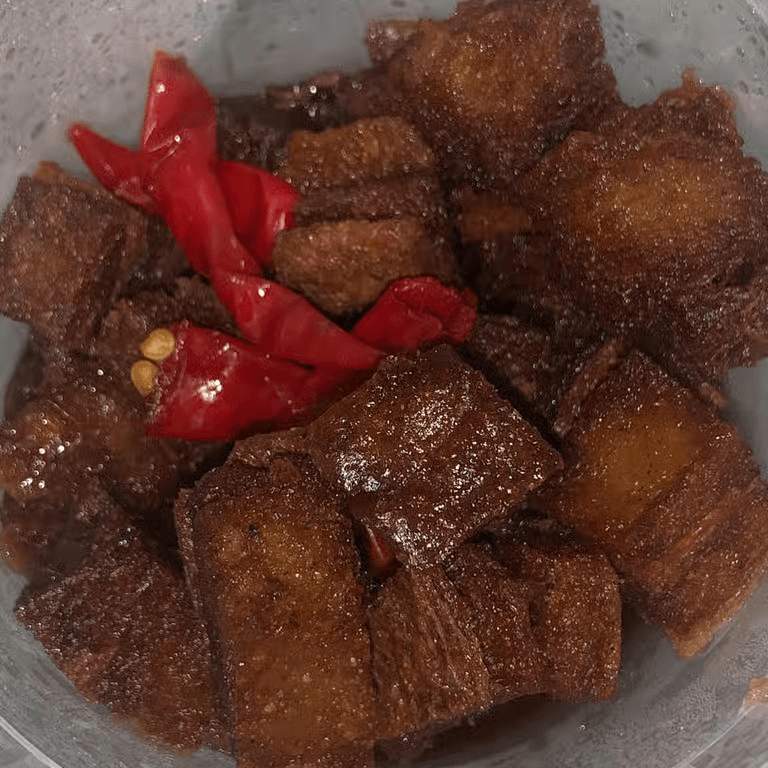 F2. Caramelized Roasted Pork in Clay Pot