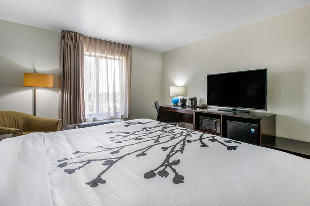 Images Sleep Inn & Suites Ankeny - Des Moines