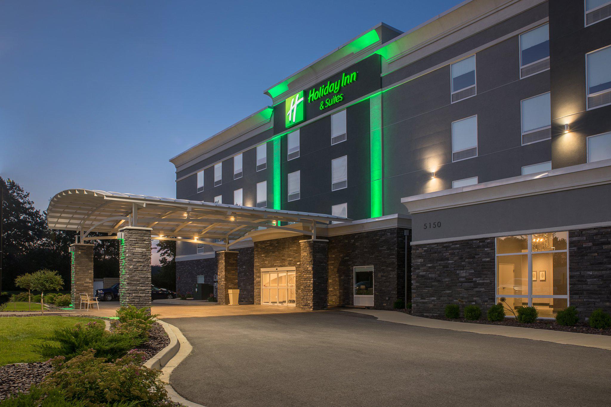 Holiday Inn & Suites Decatur-Forsyth Photo