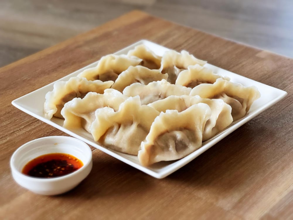 Handcrafted Dumplings - Beef with Celery (10 Piece) 手工牛肉芹菜水饺