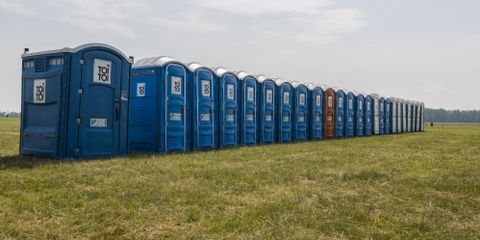 Your Guide to Renting Portable Toilets for Your Wedding