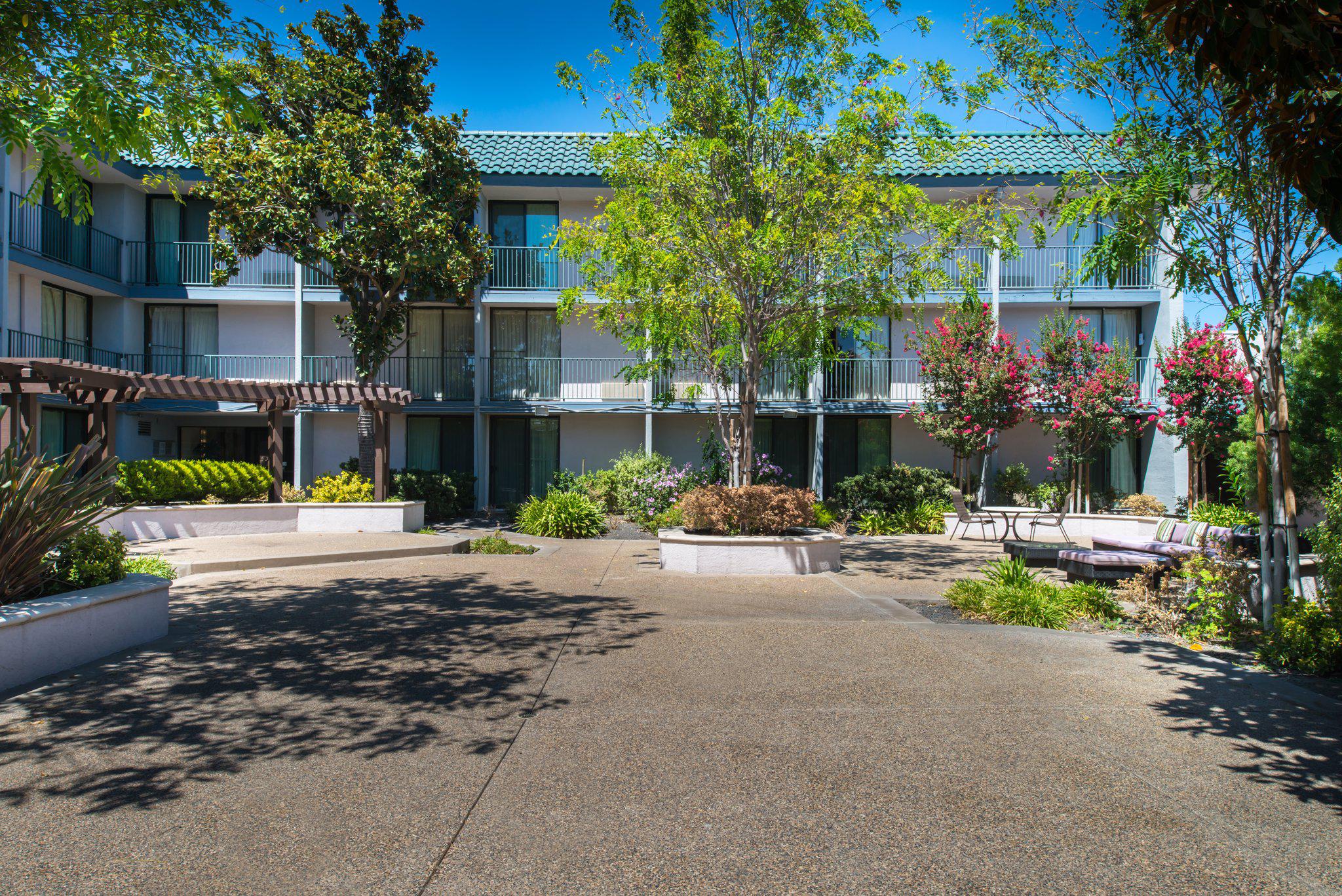 Holiday Inn Dublin-Pleasanton Photo