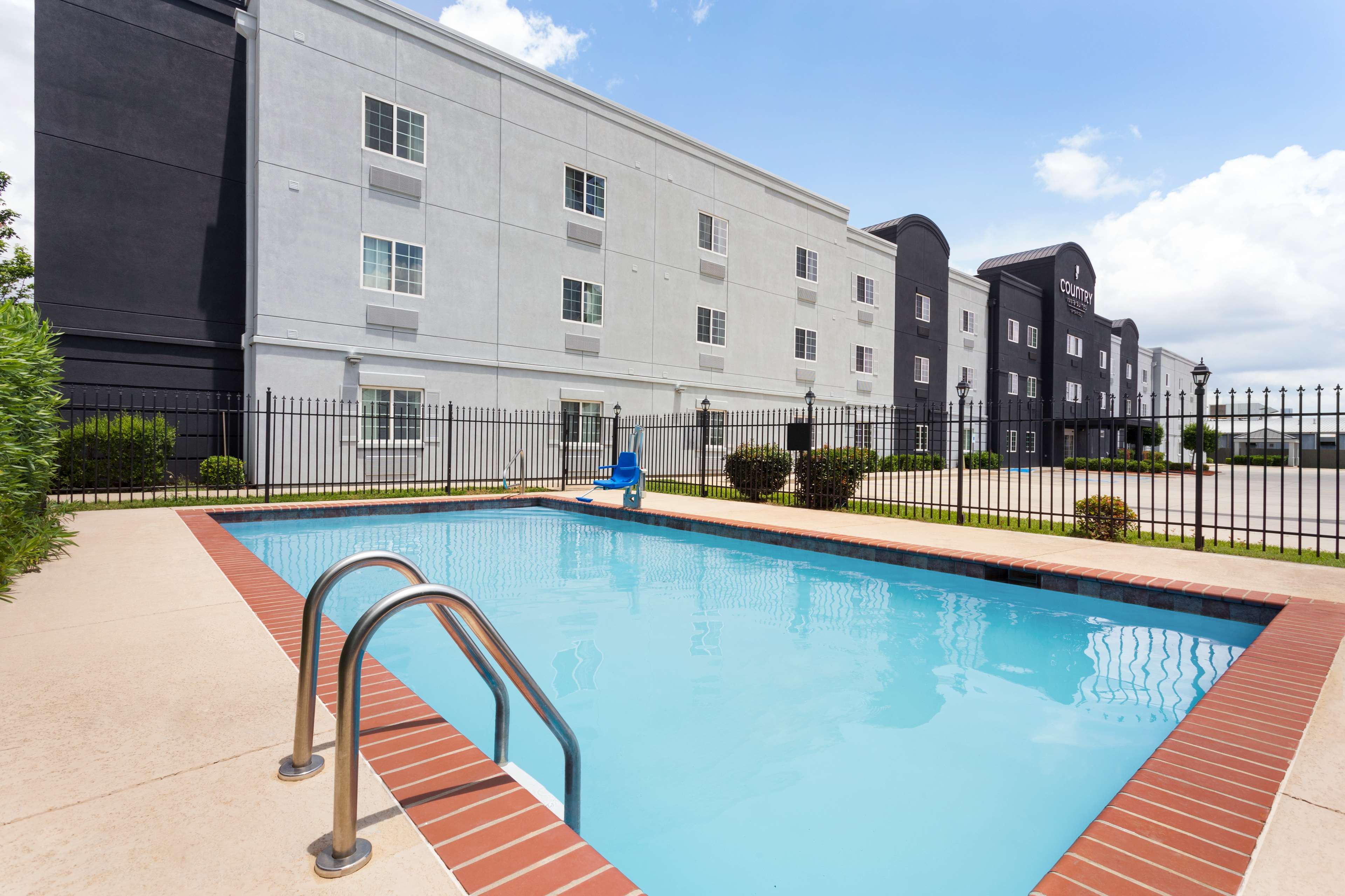 Country Inn & Suites by Radisson, Shreveport-Airport, LA Photo