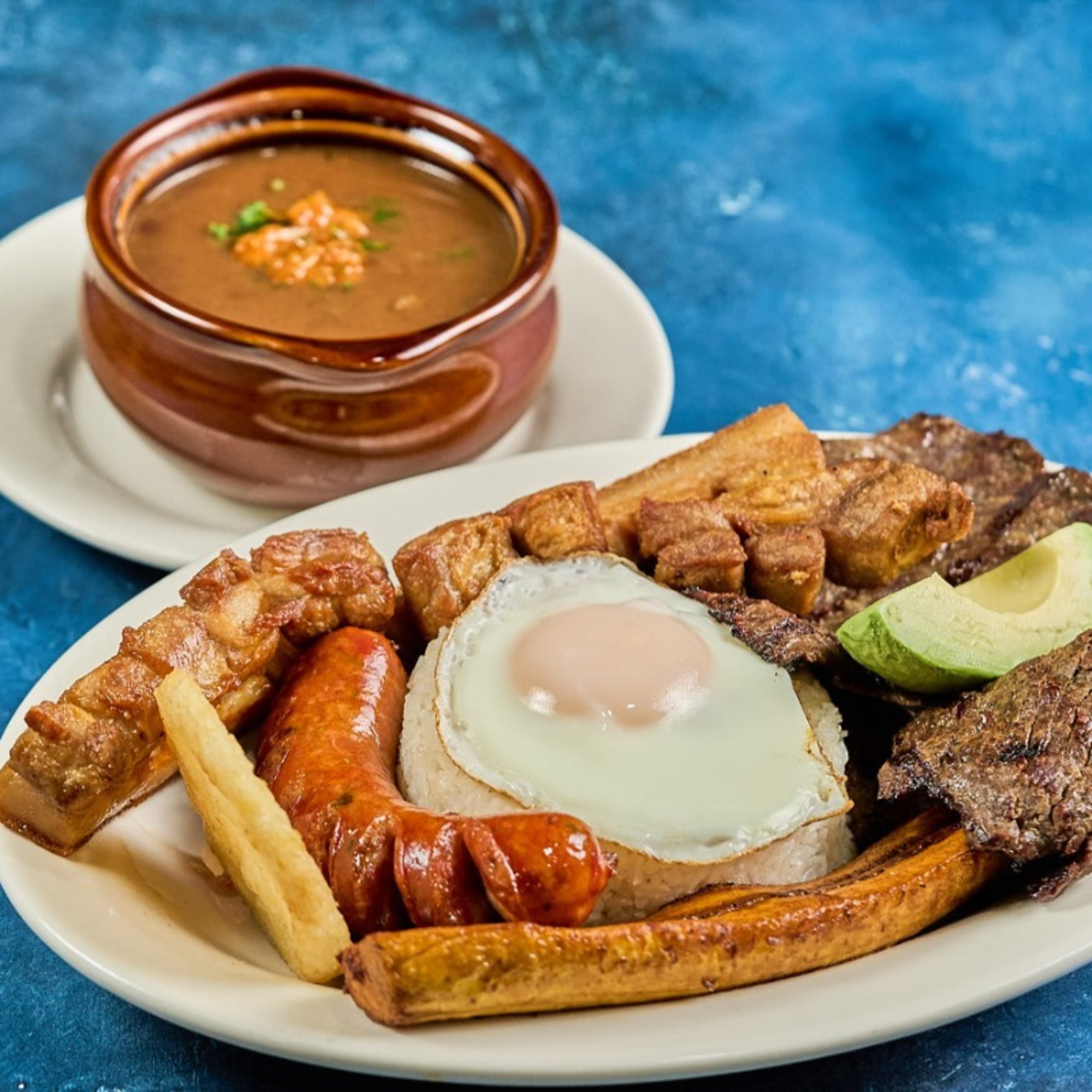 Bandeja Paisa Tradicional