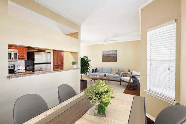 Images Camden Cimarron Apartments
