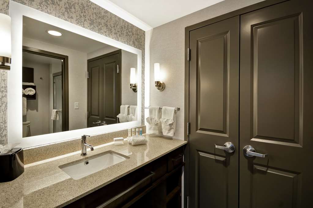 Homewood Suites by Hilton Warren Detroit Image
