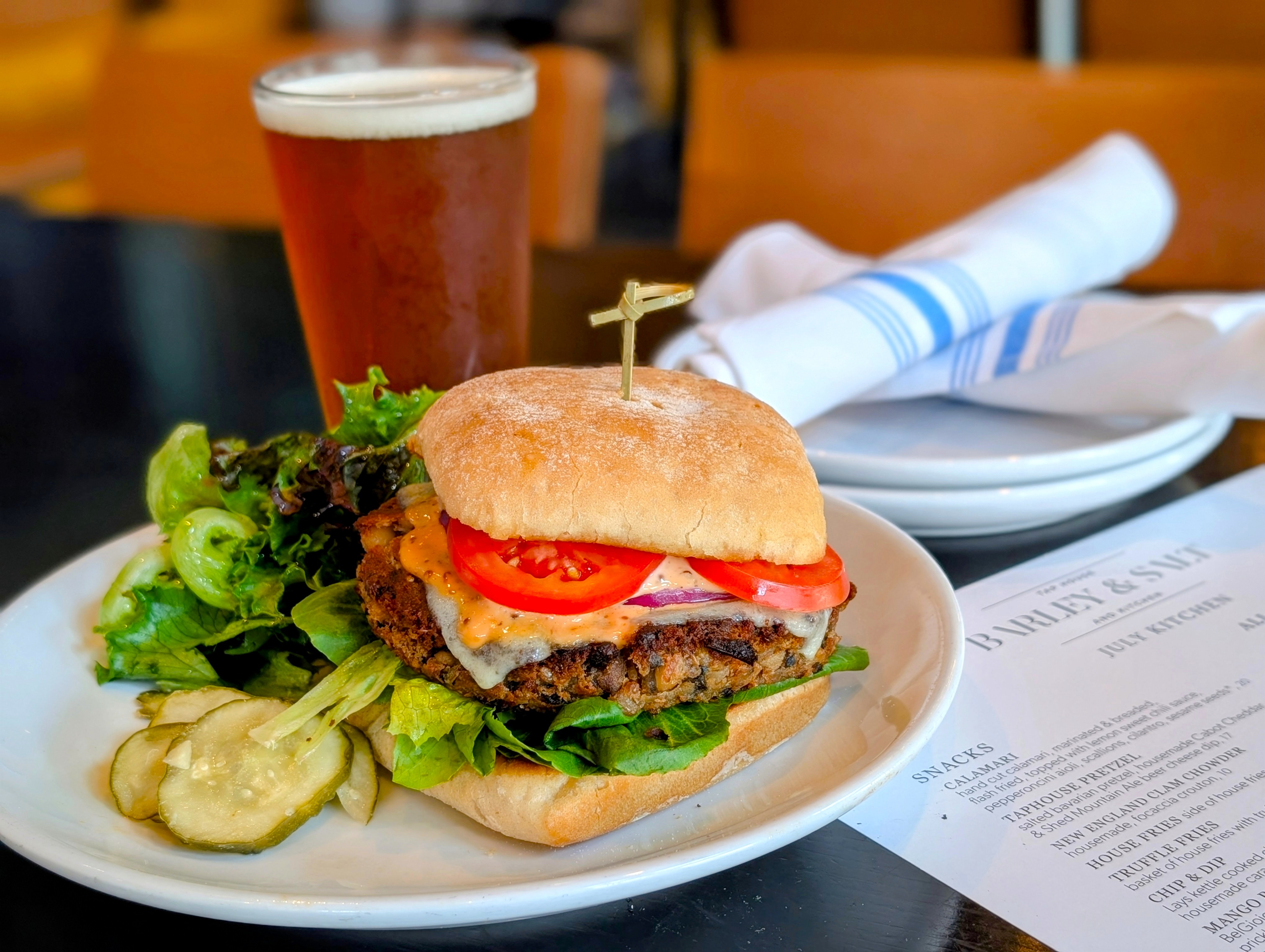BLACK BEAN & MUSHROOM BURGER