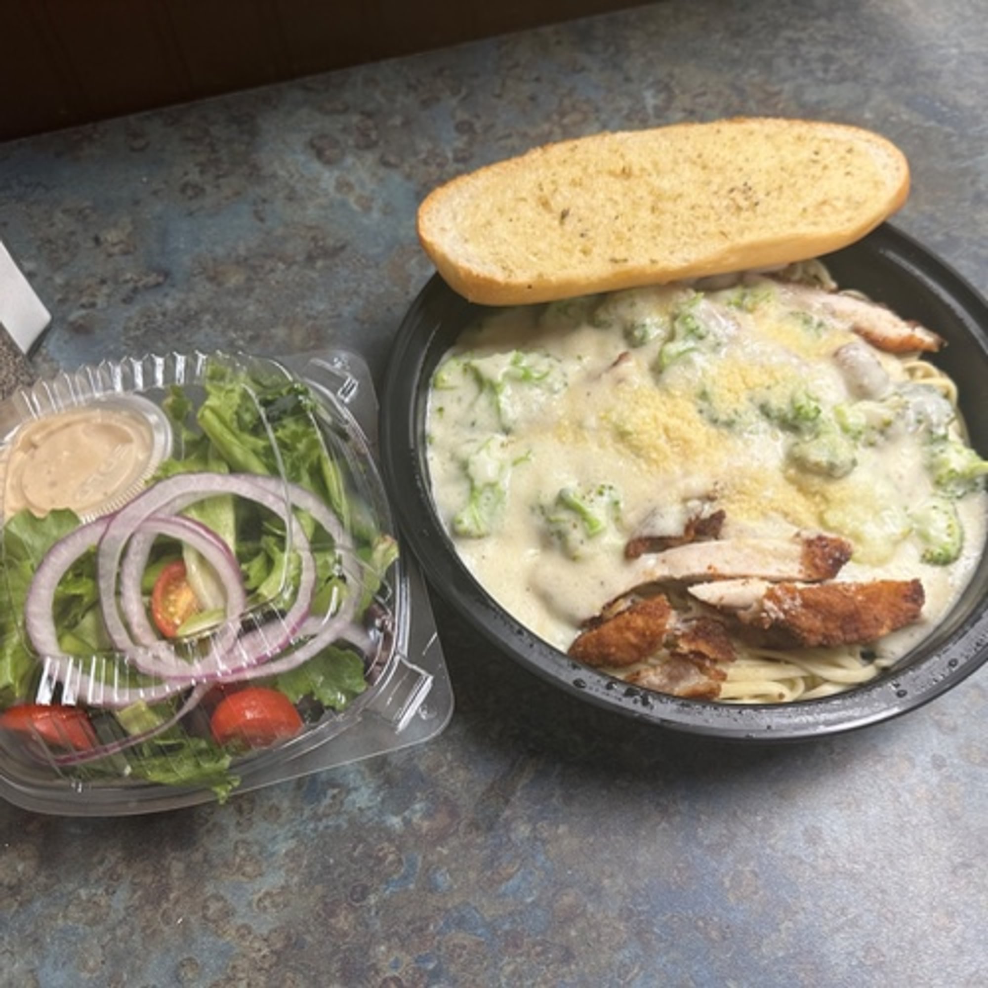 Alfredo with Chicken Broccoli